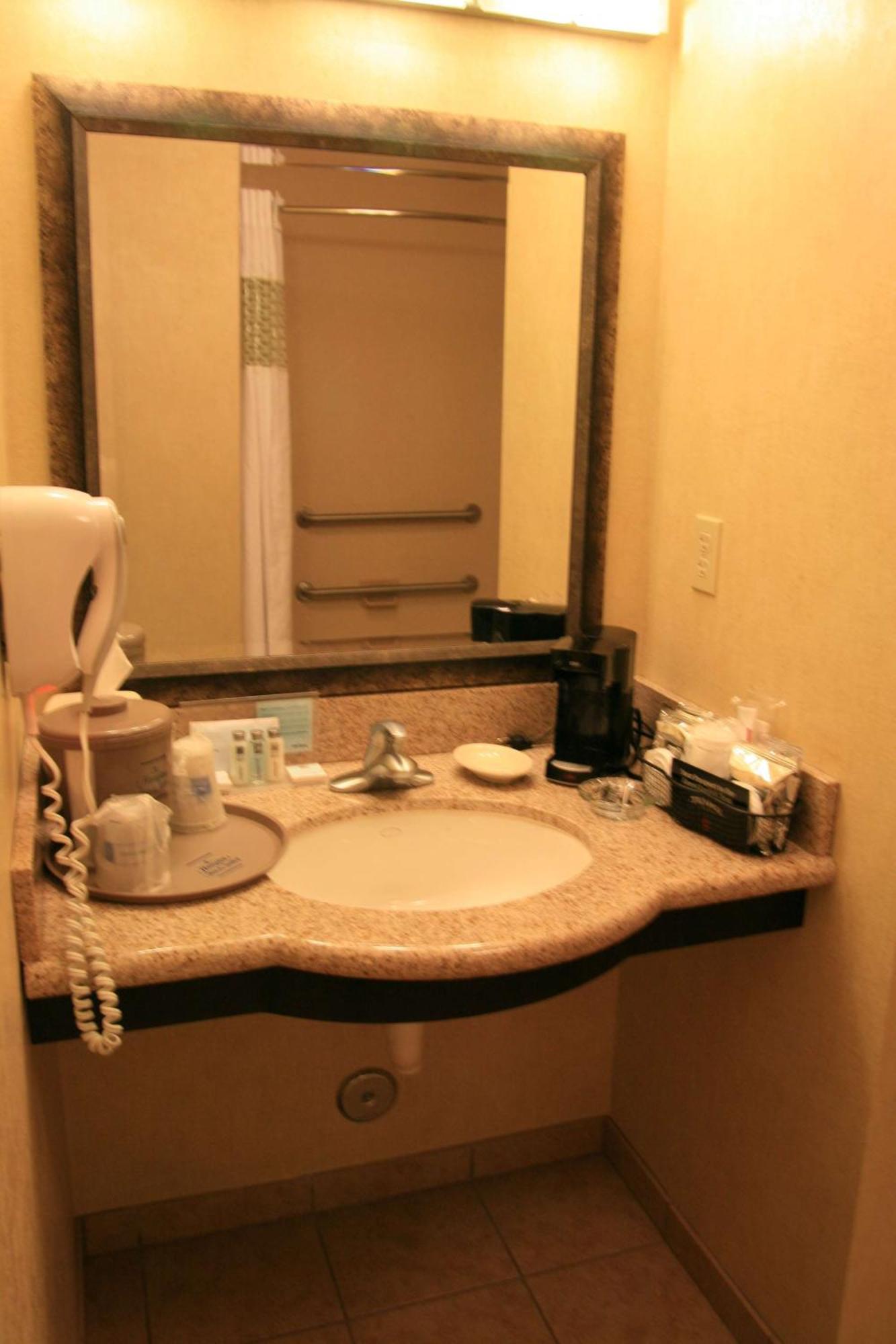 Hampton Inn And Suites Barstow Zewnętrze zdjęcie