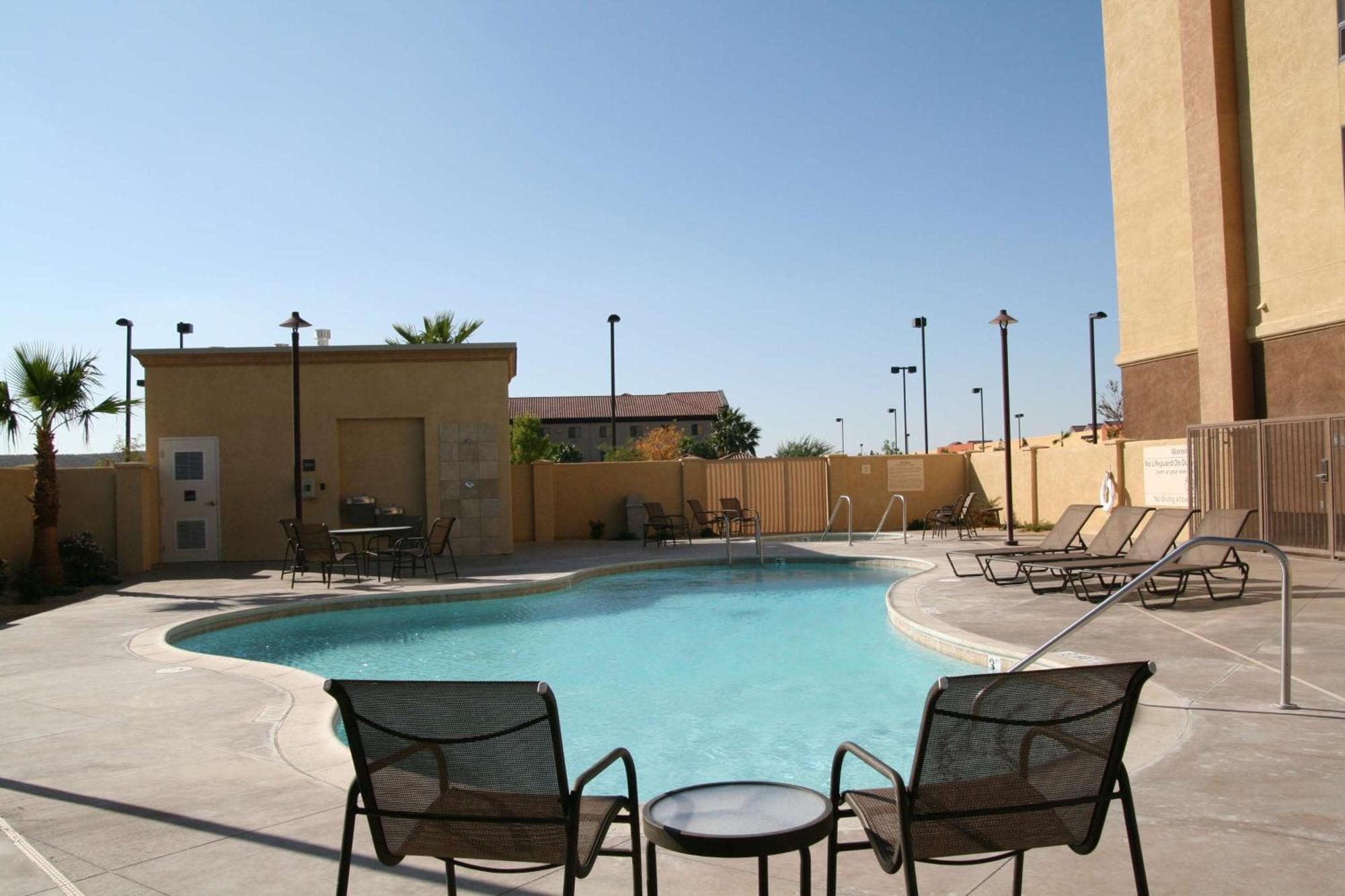 Hampton Inn And Suites Barstow Zewnętrze zdjęcie